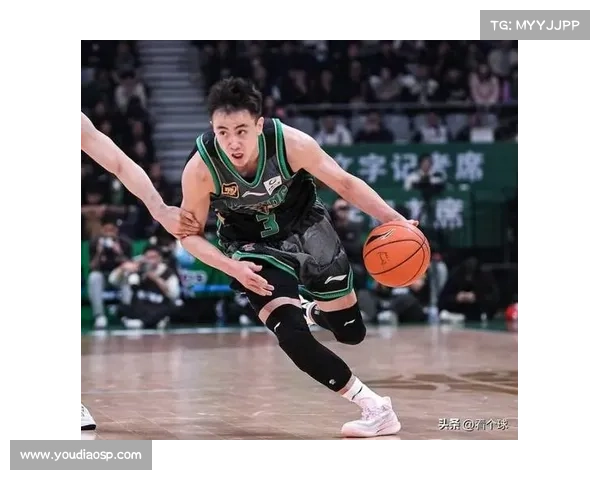克拉克缺阵亚特兰大梦想主场迎战狂热或将导致火力崩盘